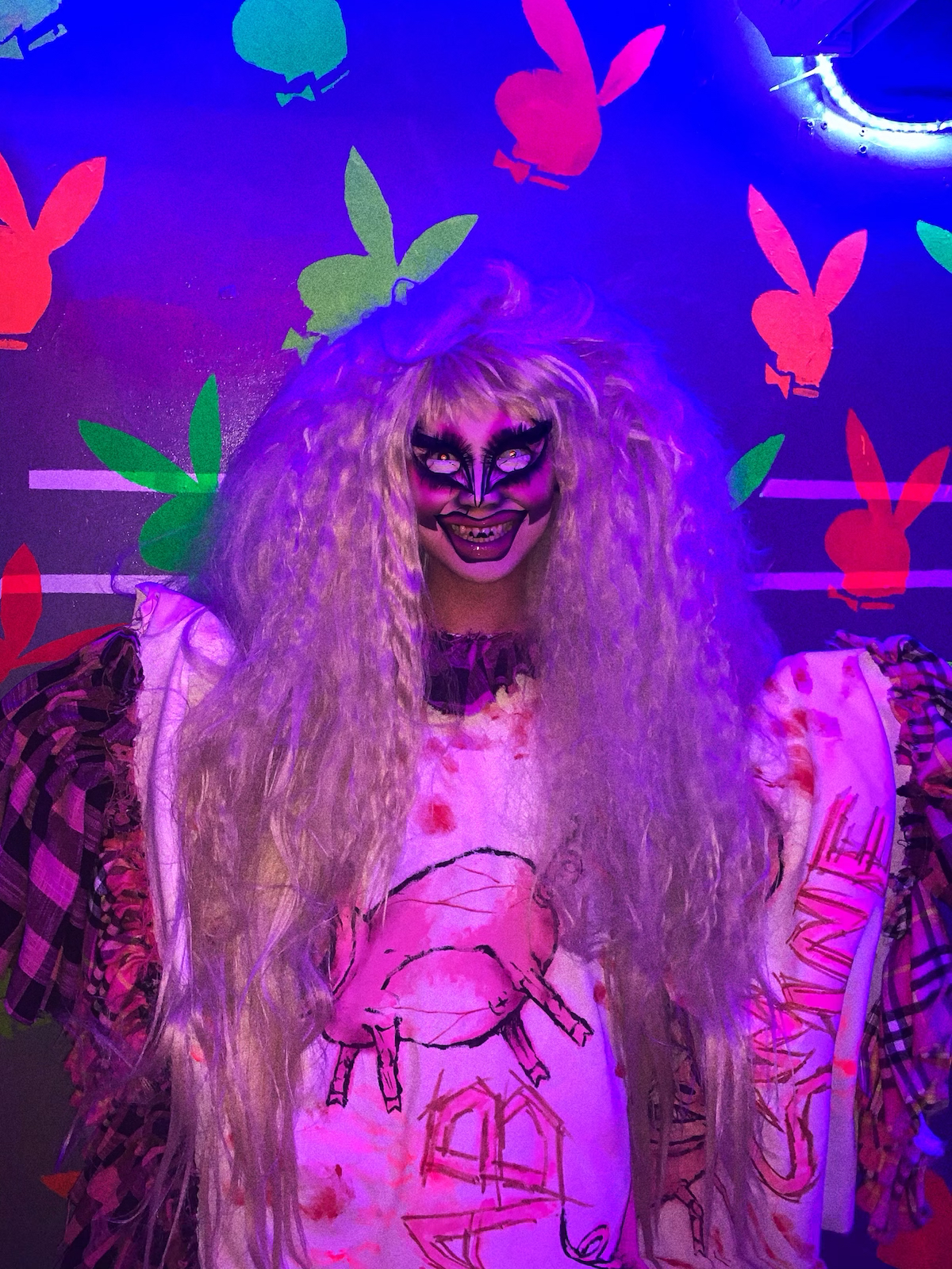 YEOJA Mag - Hoso, horror drag performer