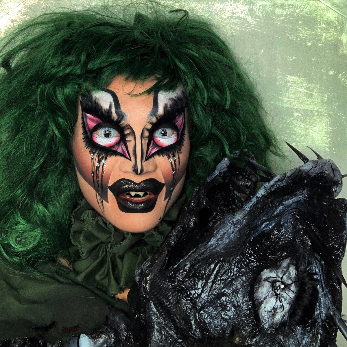 YEOJA Mag - Hoso, horror drag performer