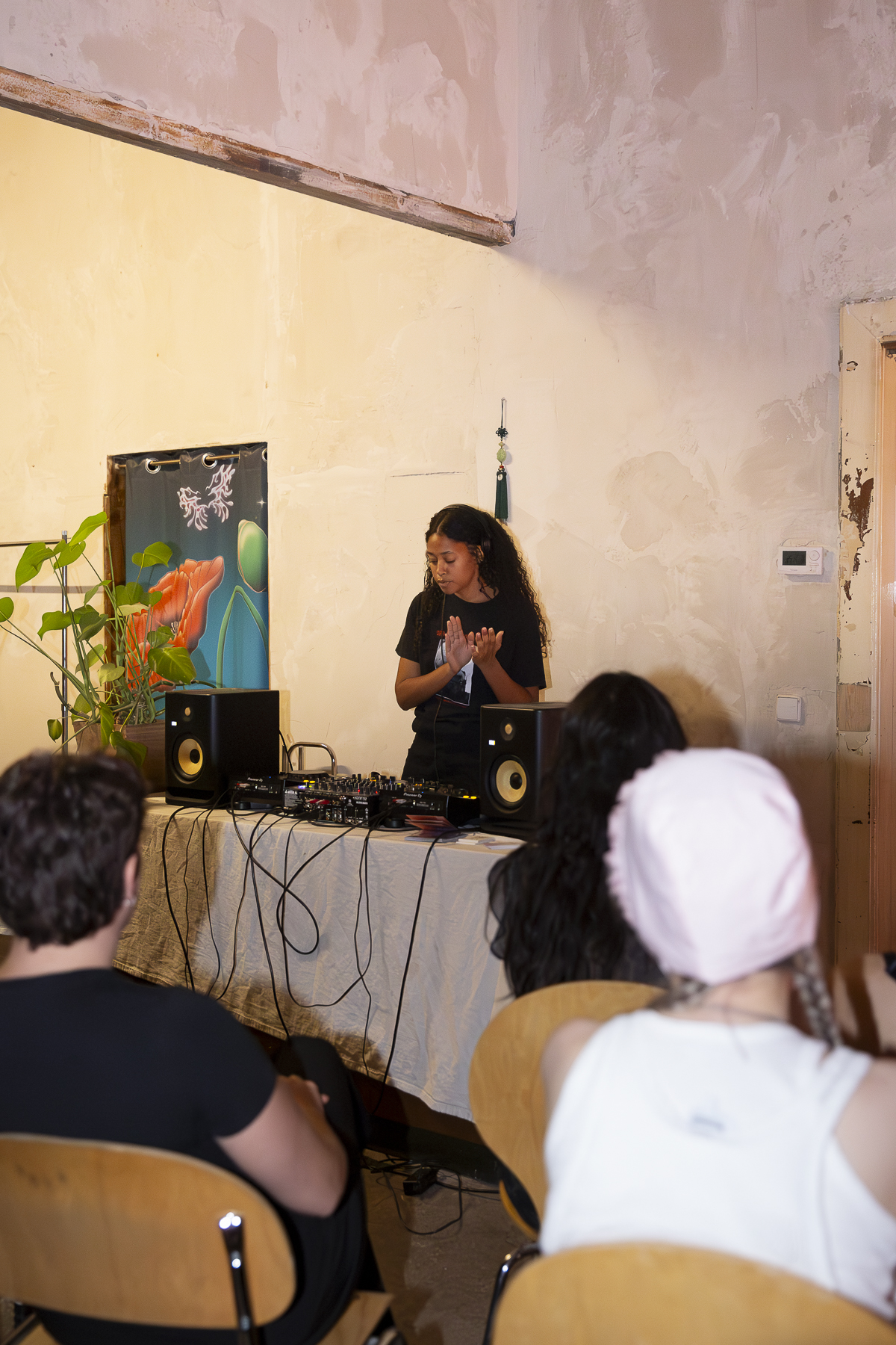 YEOJA PASSS IT ON WORKSHOP with Arlenys - Berlin-based DJ. Photography by: Rae (Mee-Jin) Tilly